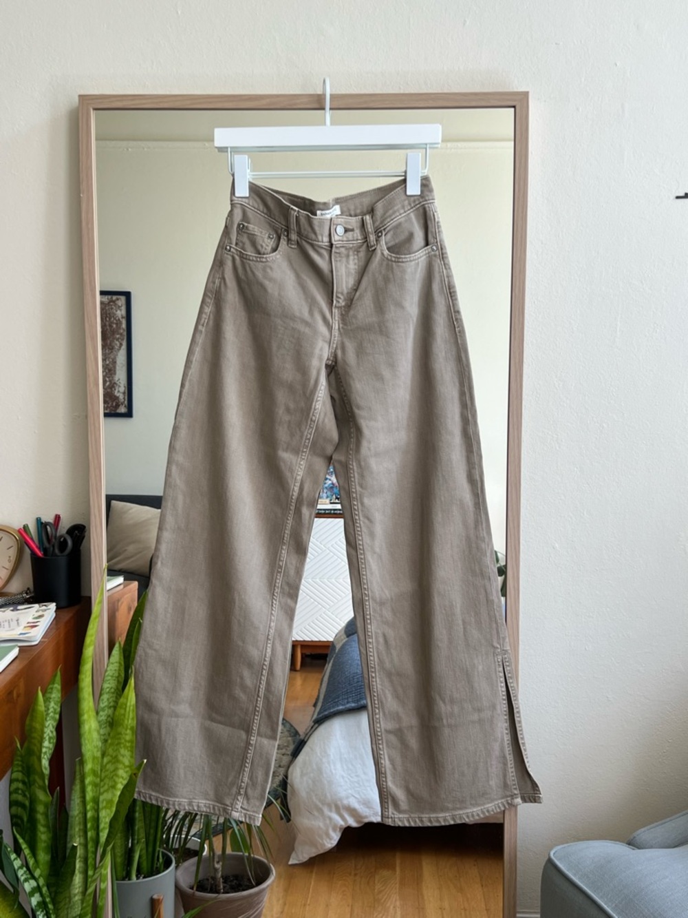 Wide Leg Mid-Rise Side Split Jeans — Taupe